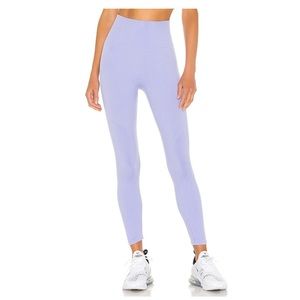 Nike Seamless 7/8 Tight in Light Thistle & White